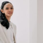 Dinda Ghania: Kisah Tumbuhnya Suara Muda yang Mengarah ke Panggung Besar Musik Indonesia